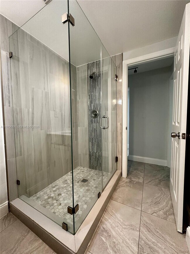 Photo - 1279 NE 40th Pl Unit 3