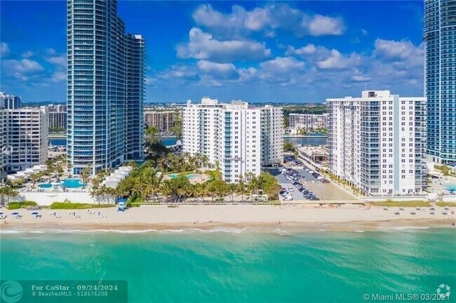 Building Photo - 3001 S Ocean Dr Unit 1139 Rental