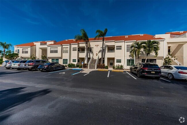 Building Photo - 6151 Bahia Del Mar Blvd S Unit 220 Rental