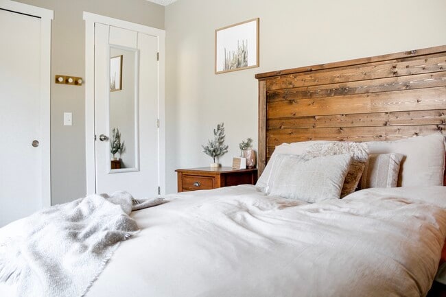 Photo - 1987 Palm Dr Unit 2