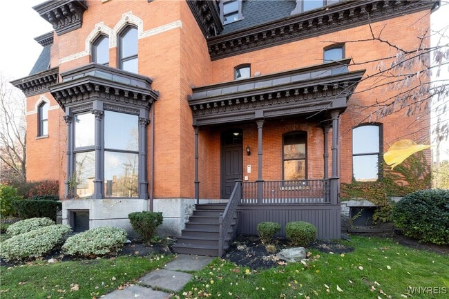 Photo - 414 Franklin St