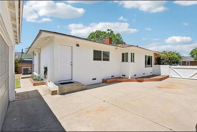 Photo - SFR-BIG, BRIGHT, BEAUTIFUL HOME