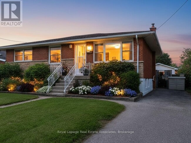 Photo - 60 Toby Crescent