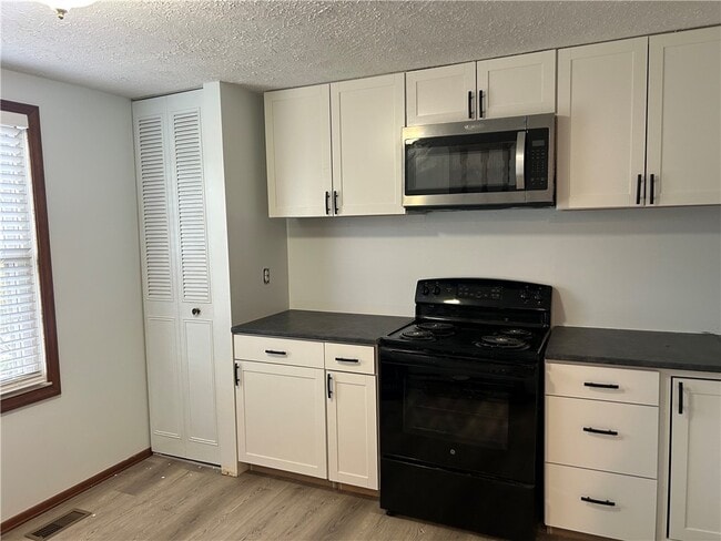 Photo - 3101 Camberly Dr