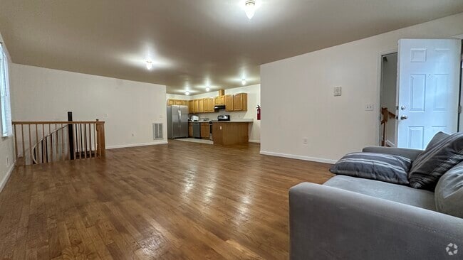 Building Photo - 54 Harrison Ave Rental