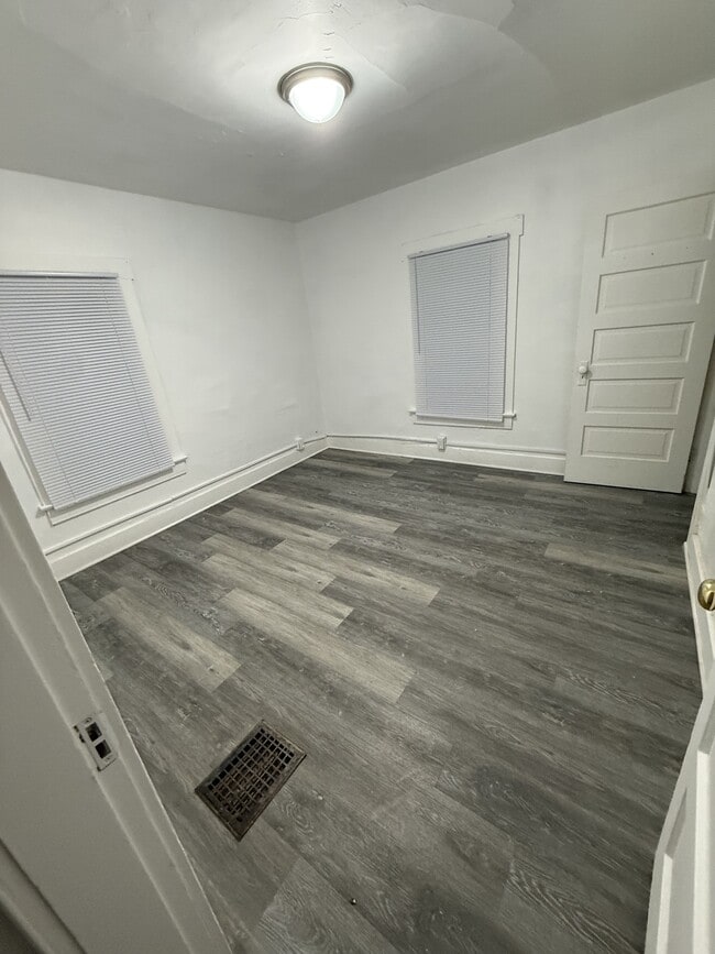 Photo - 1247 Selma Rd