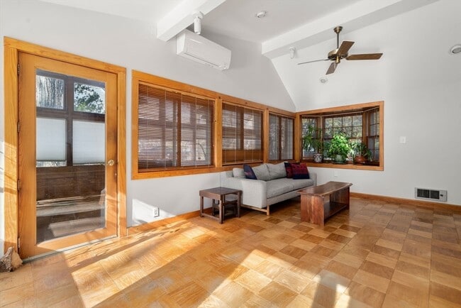 Photo - 22 Munroe Rd