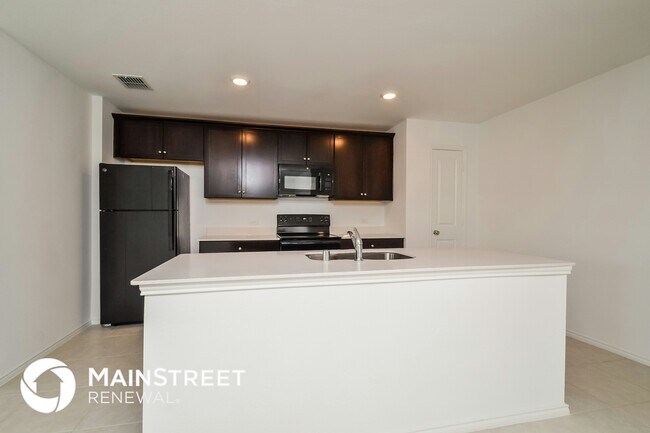 Photo - 122 Lemongrass Dr