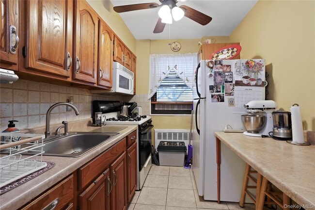 Photo - 137-29 81st St