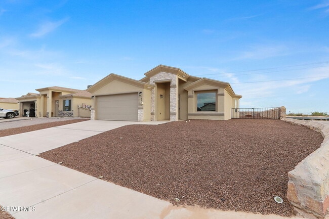 Photo - 13736 Flora Vista Ave