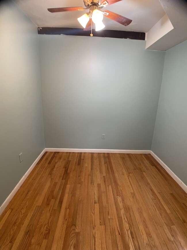 Photo - 169 Windsor St Unit 1