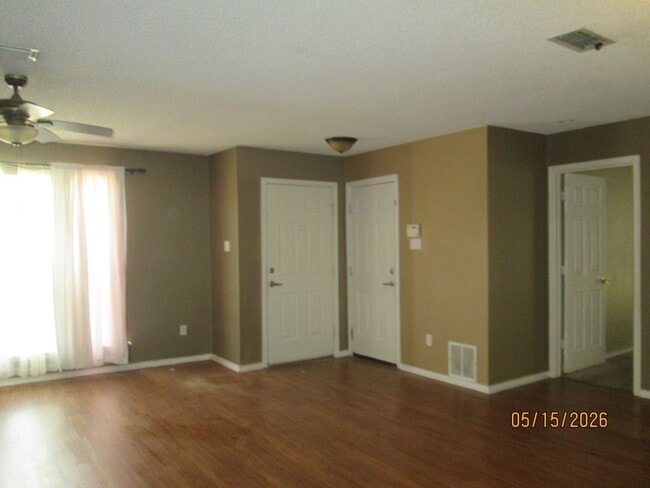Photo - HOUSE - 3 Bedrooms, 2 Bath, 2 Car Garage