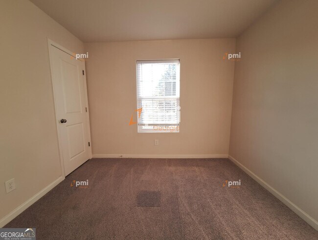 Photo - 127 Maple Dr