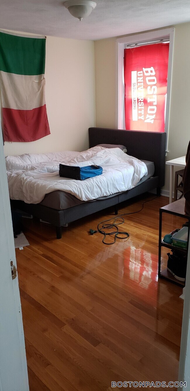 Photo - 145 Endicott St Unit 10