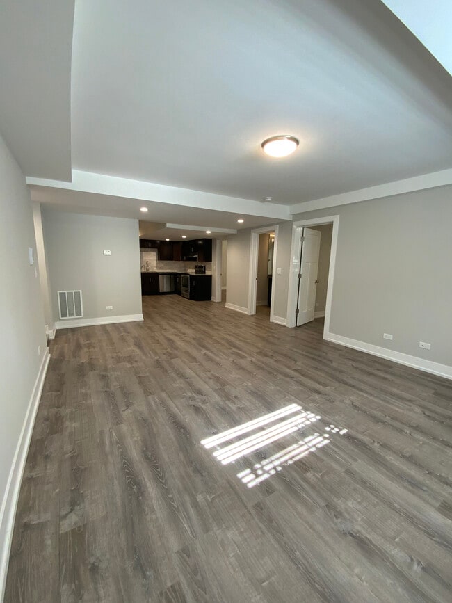 Photo - 1143 Maple Ave