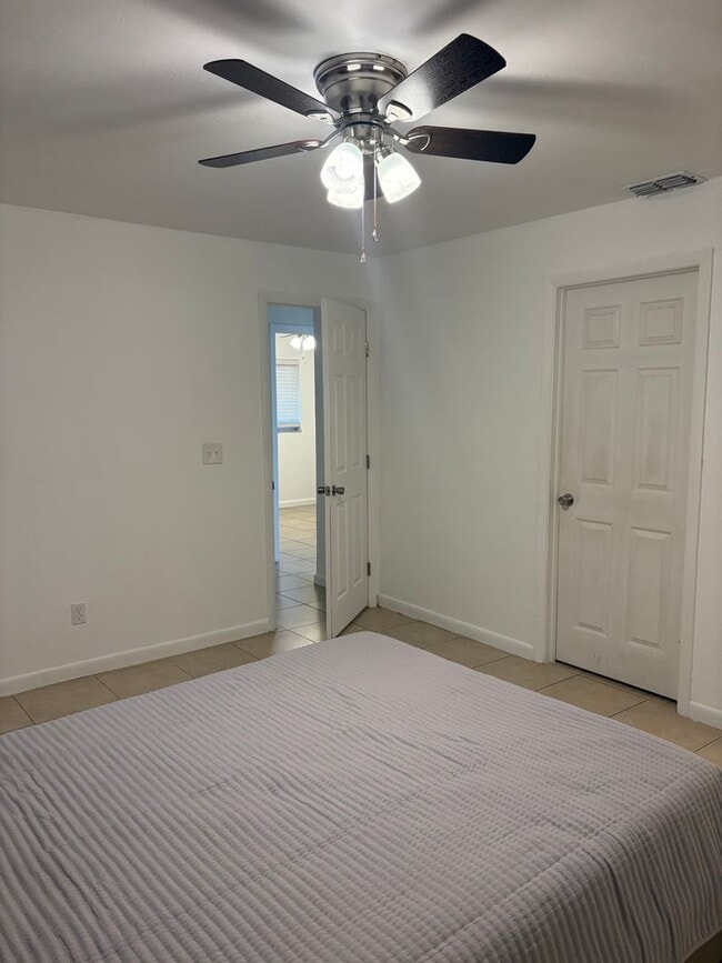 Photo - 1015 SW 48th Terrace Unit 3 bed 2 bath Home