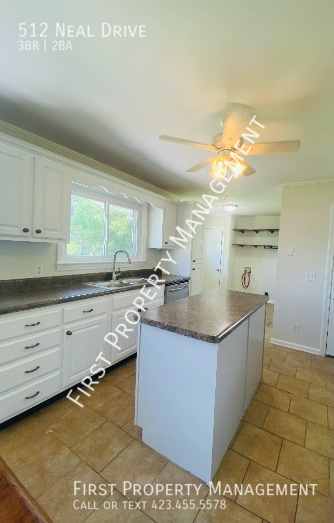 Photo - 512 Neal Dr