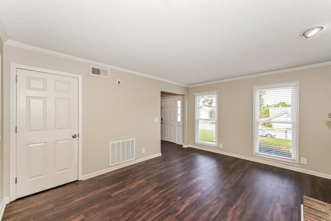 2005 Hidden Cove Rd