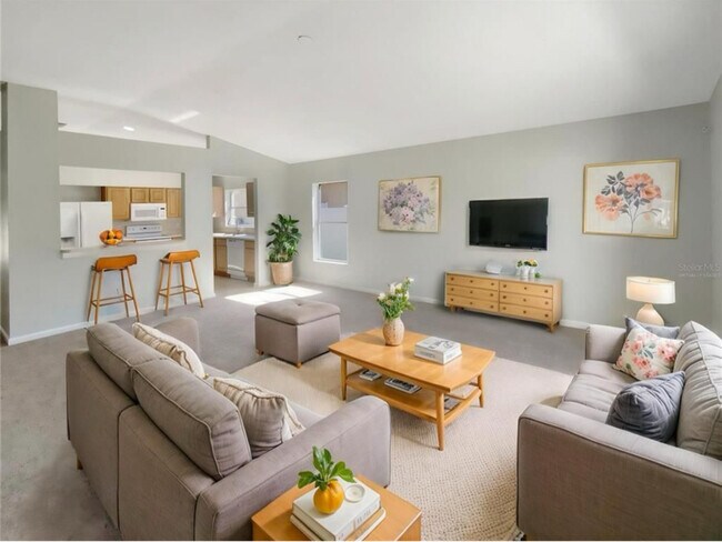 Photo - 30406 Arrochar St