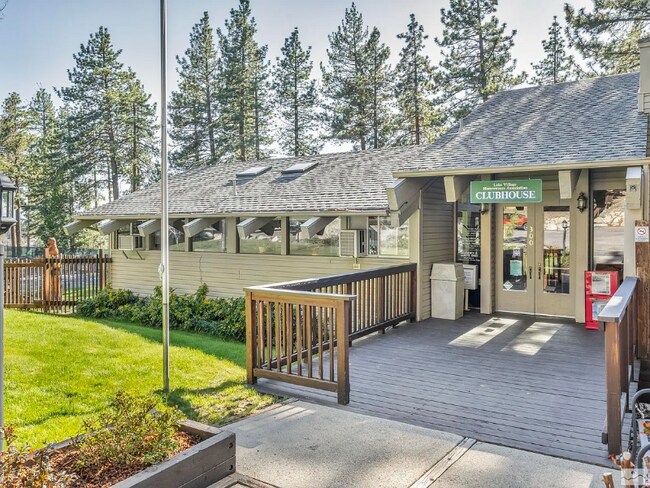 Photo - 167 Holly Ln