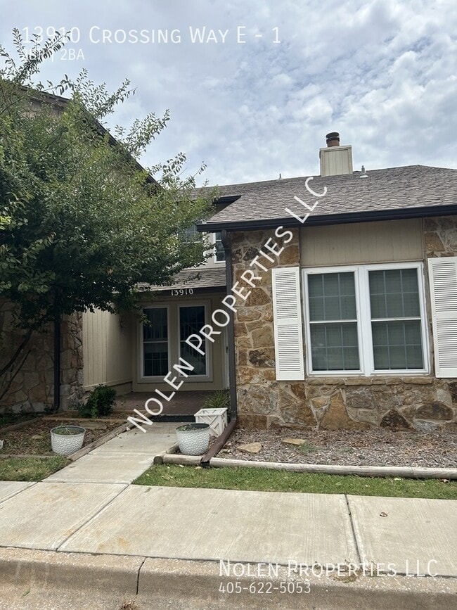 Building Photo - 13910 Crossing Way E Rental