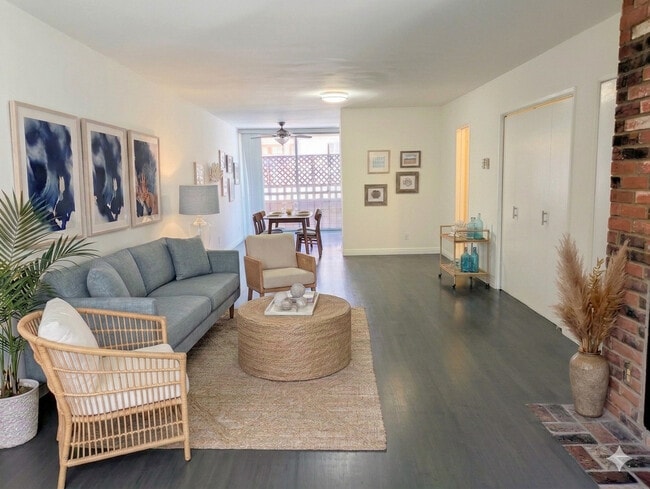 Photo - 129 Marguerita Ave