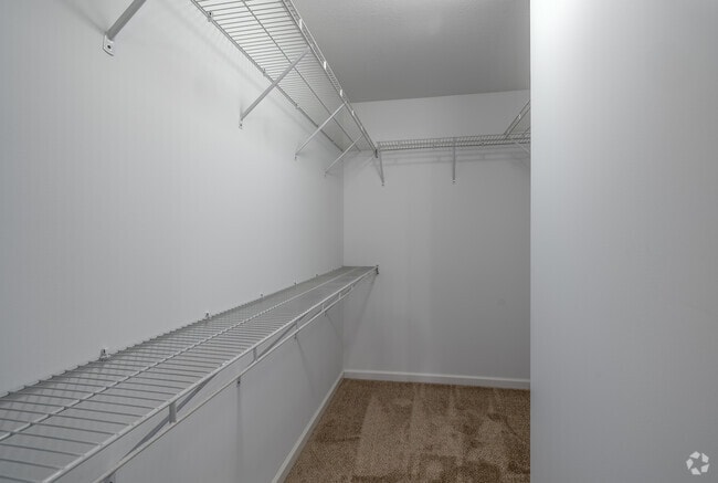 3BR, 2BA - 1,440SF - Primary Closet