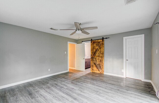 Photo - 2554 River Ridge