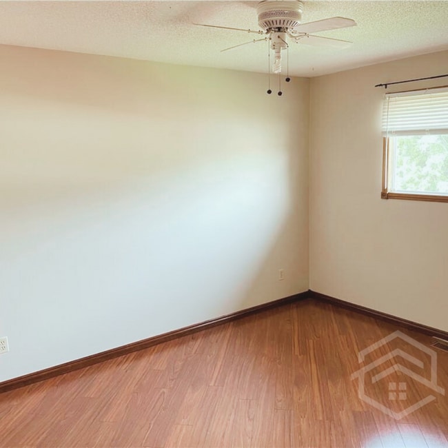 Photo - 7 Fernwood Dr