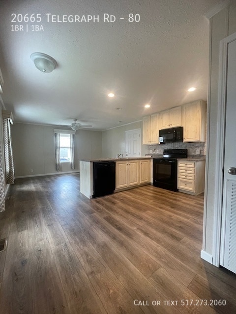 Photo - 20665 Telegraph Rd