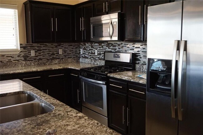 Photo - 5828 Megan St