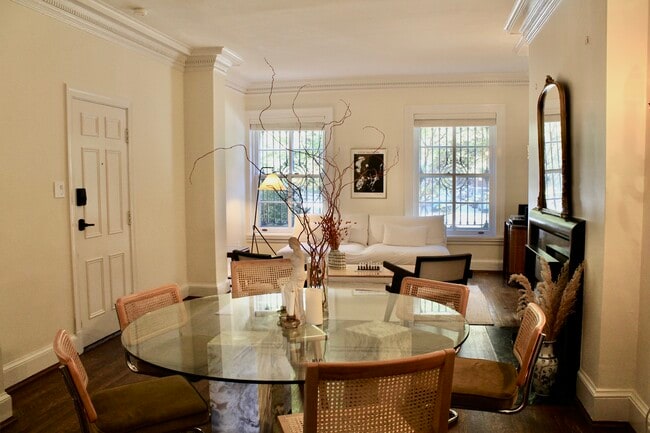 Photo - 1728 New Hampshire Ave NW Unidad 101