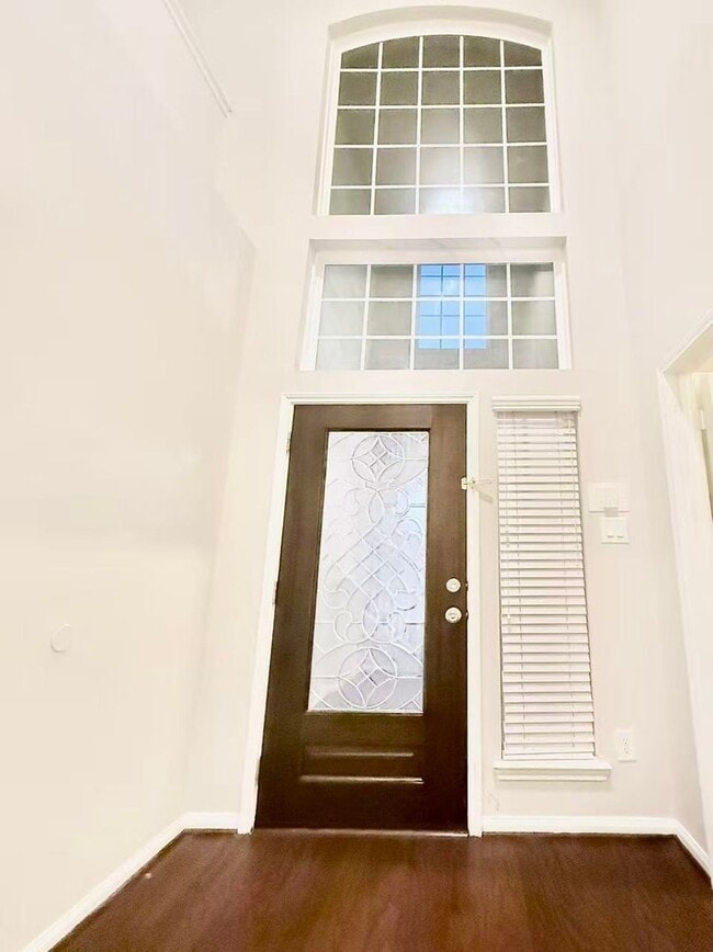 Photo - Private docking and lake view in Katy near major highway!