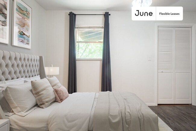 Photo - 6307 Chesterfield Ave Apartment Unit B