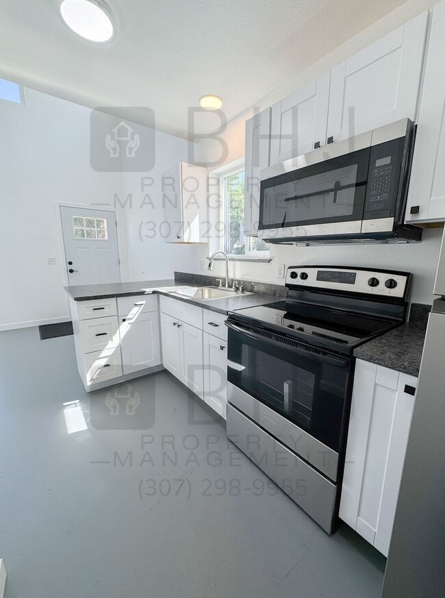 520 Canby St