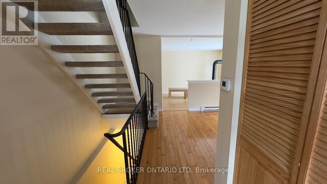 Photo - 230 Clarke Rd