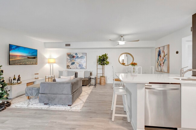 Photo - 14893 Wedgefield Dr Unit 103