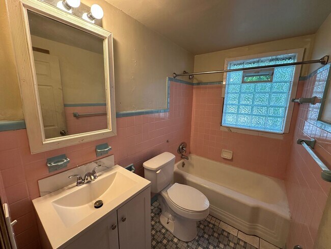 Photo - 26 W Boston Ave Unidad 28