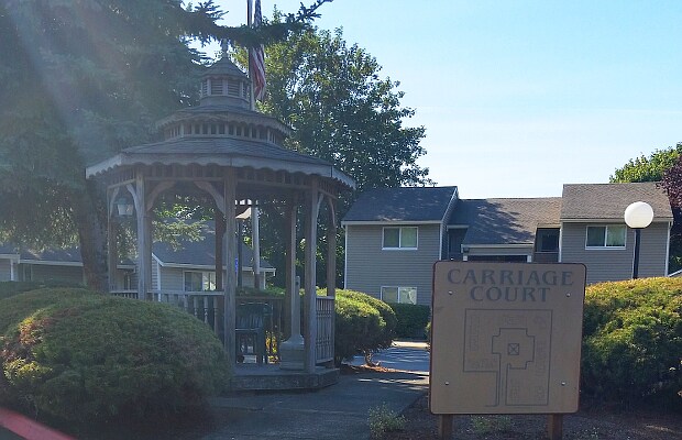 Photo - Carriage Court Apartments