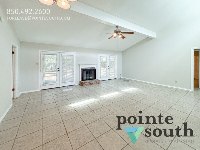 Photo - 107 Wild Oak Dr