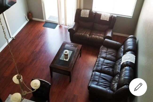 Photo - 2513 S Genoa St