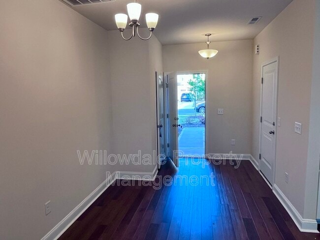 Photo - 125 Woodford Reserve Ct