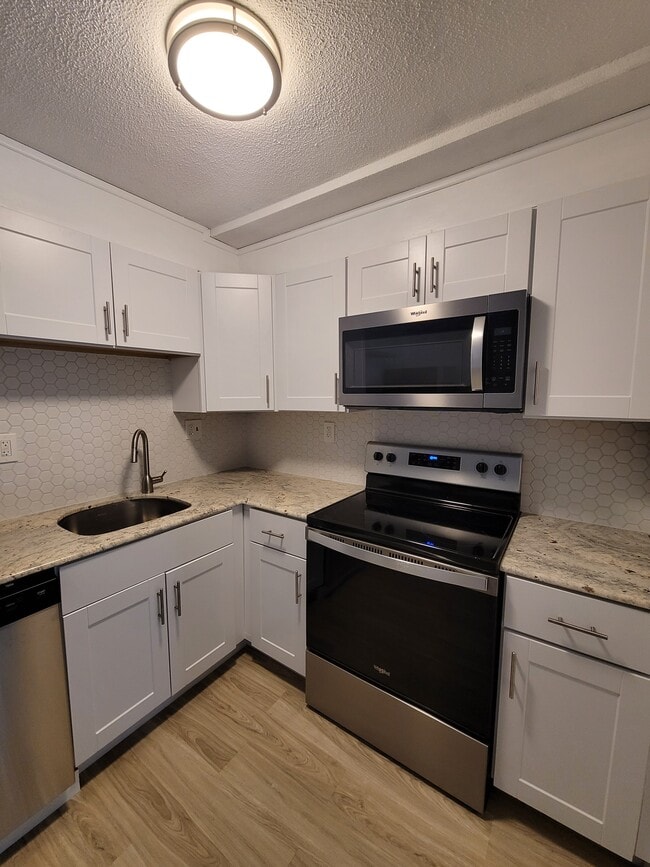 Building Photo - 17 Stony Brook Dr Unit A1 Rental