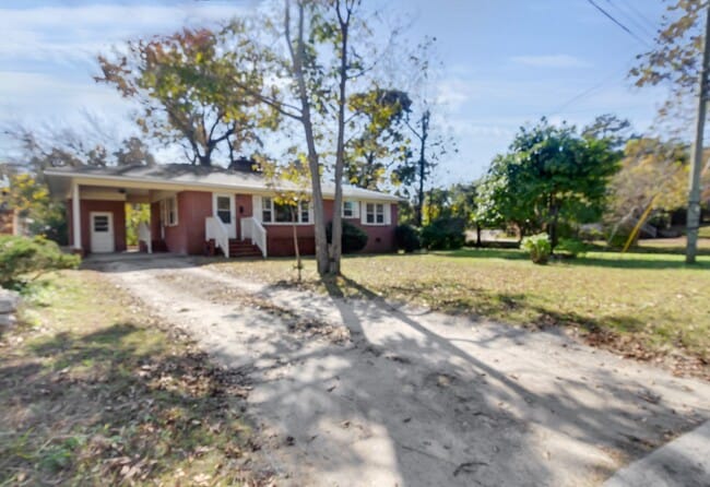 Building Photo - 1311 Beaufort St
