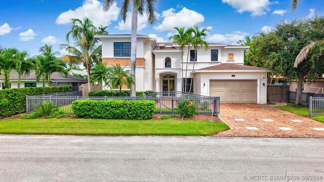 Photo - 260 NE Wavecrest Ct