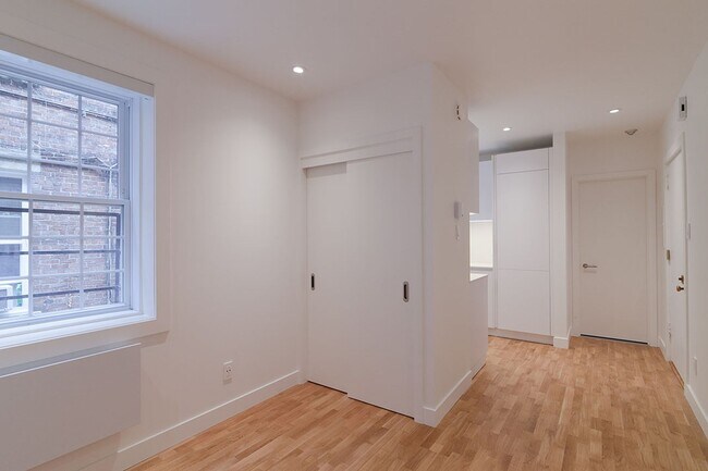 Photo - 2060 Rue du Fort Unité 3