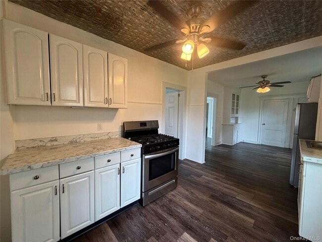 Photo - 31 Minetta Ct
