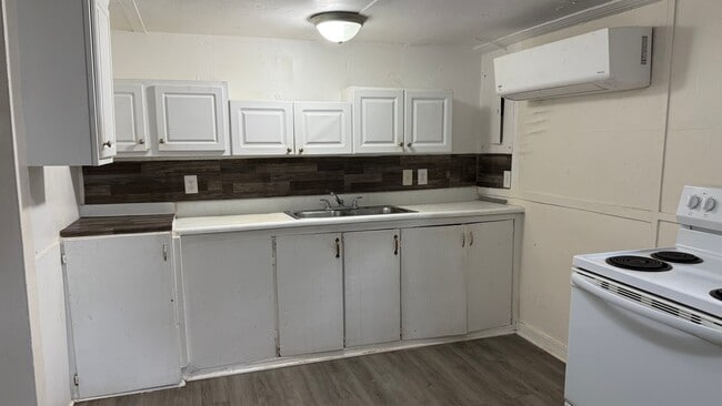 Photo - 1613 Easterling Dr