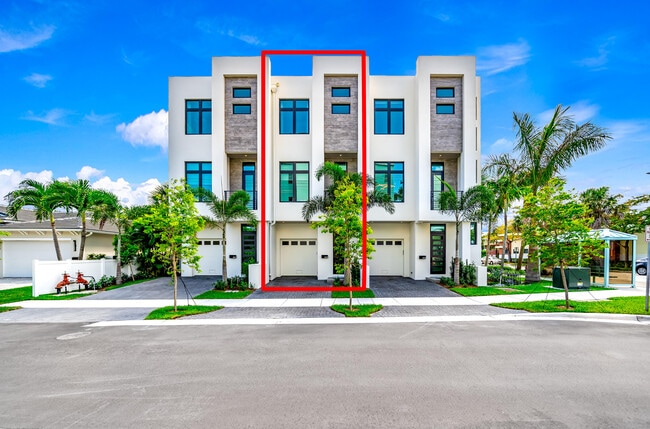 Photo - 405 SE 6th Ave Townhome
