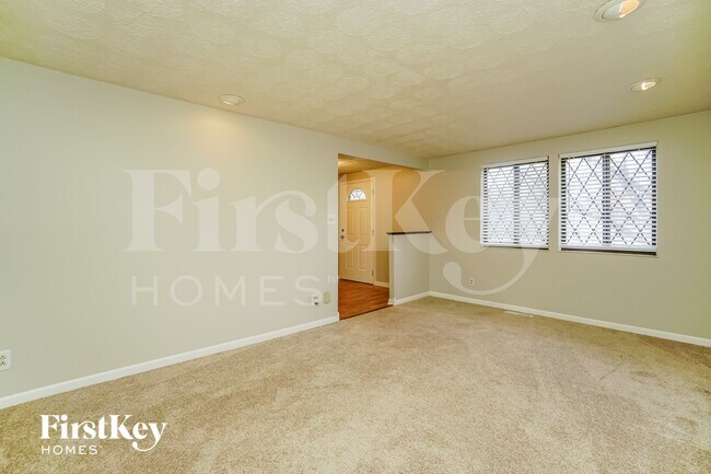 Photo - 6320 Middleboro Ct